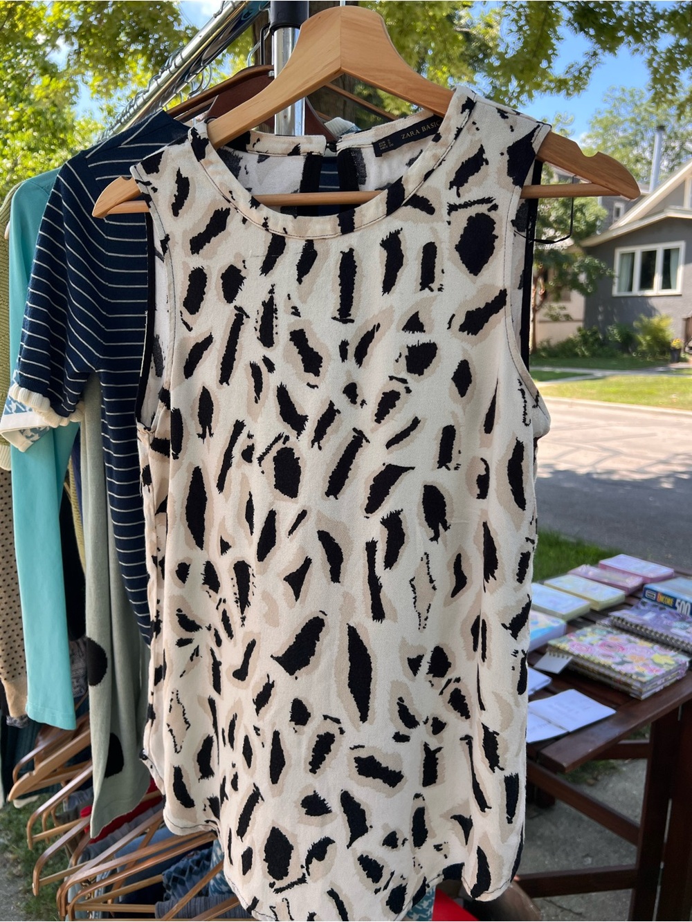 Zara Cream and Black Sleeveless Printed Camisole